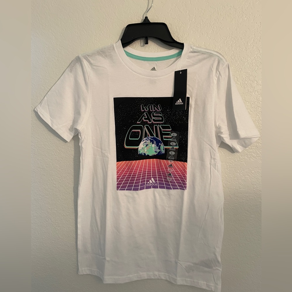 Adidas short sleeve new with tag boys size large